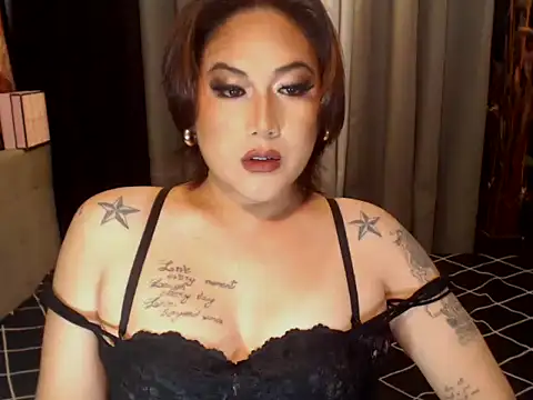 Snapshot of YourMistressAggy chatting on 07/19/26, 08:12 YourMistressAggy online show from 07/19/26, 08:12