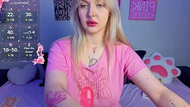 BlondieSummer online show from 08/01/26, 06:18