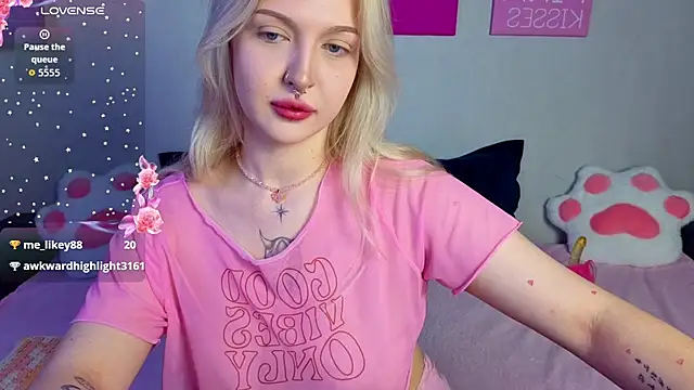 BlondieSummer online show from 08/08/26, 06:32