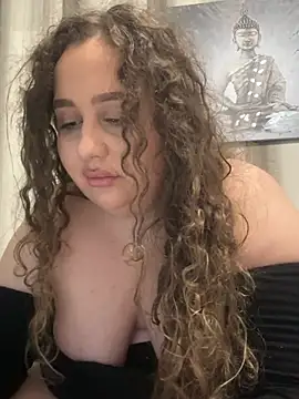 CurlyMaddie online show from 04/06/26, 06:20