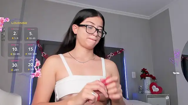 mia gomez7 online show from 04/18/26, 01:04