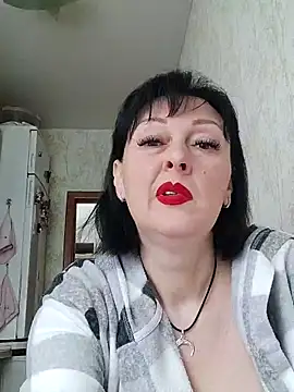 HelgaDennis online show from 05/18/26, 05:24