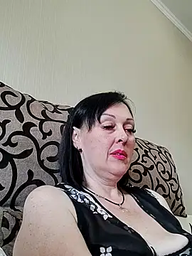 Snapshot of HelgaDennis chatting on 07/06/26, 03:47 HelgaDennis online show from 07/06/26, 03:47