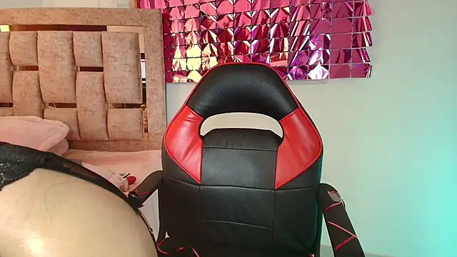 Dannie   online show from 04/18/26, 04:33
