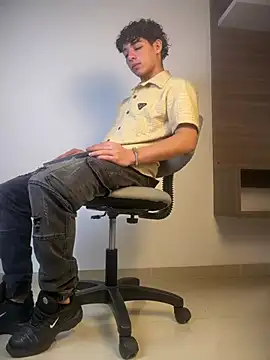 Connor Turner online show from 03/20/26, 01:27