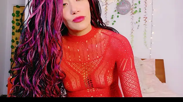Ajua  Uva online show from 05/10/26, 12:38