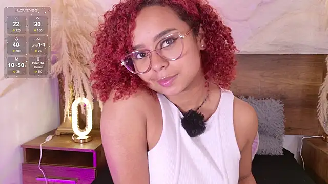 lara curly online show from 04/17/26, 11:35
