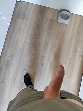 Essie deLona online show from 04/21/26, 07:03