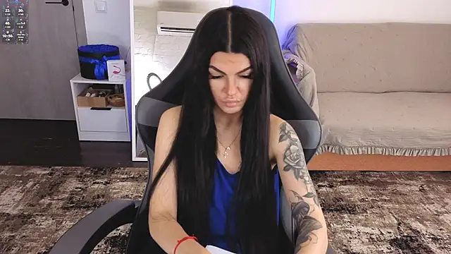AnacondaOnn online show from 05/18/26, 05:46