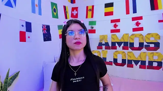 LindaCatalina  online show from 06/15/26, 12:51