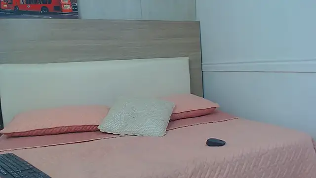 ariana rivera1 online show from 04/07/26, 01:11