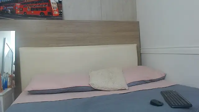 ariana rivera1 online show from 04/13/26, 01:38