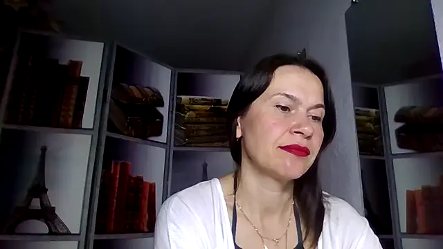Selena Moo online show from 04/01/26, 08:59