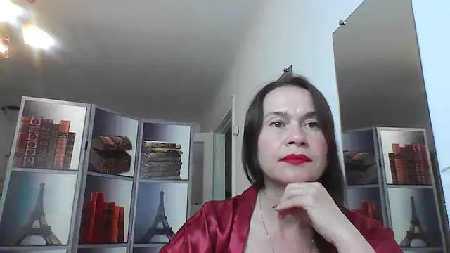 Selena Moo online show from 07/05/26, 10:22