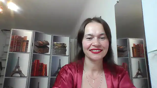Selena Moo online show from 07/06/26, 11:29