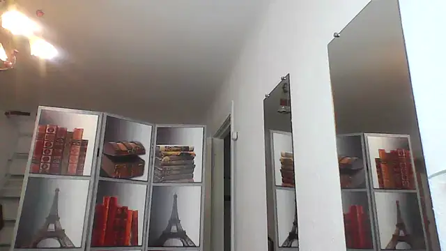 Selena Moo online show from 07/16/26, 07:47