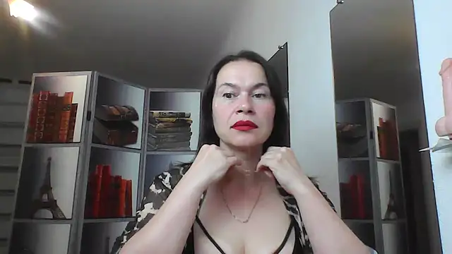 Selena Moo online show from 07/23/26, 09:29