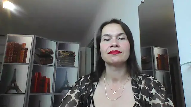 Selena Moo online show from 07/27/26, 10:00
