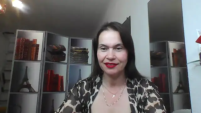 Selena Moo online show from 07/30/26, 10:03