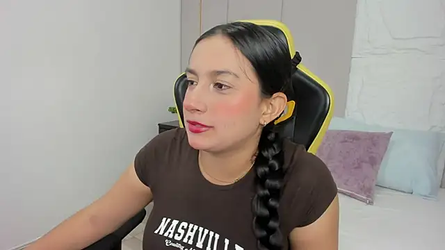 kira relish online show from 04/15/26, 11:06