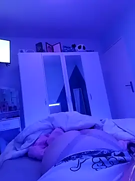likiaaaaa online show from 05/10/26, 12:49