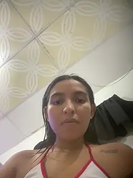 Snapshot of Blowjob-Queen_ chatting on 07/15/26, 05:02 Blowjob-Queen online show from 07/15/26, 05:02
