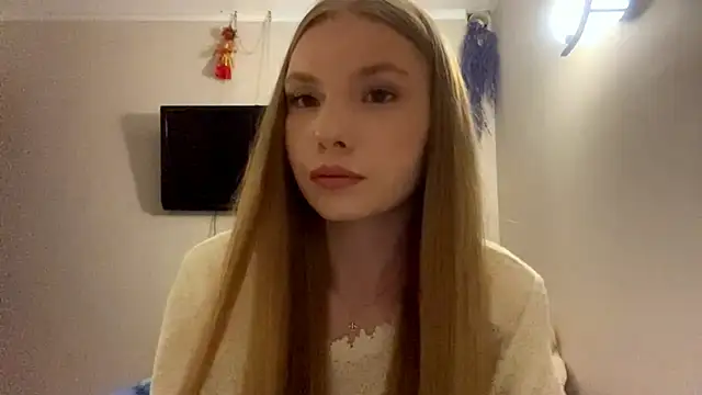 CarolineNine online show from 04/25/26, 03:09