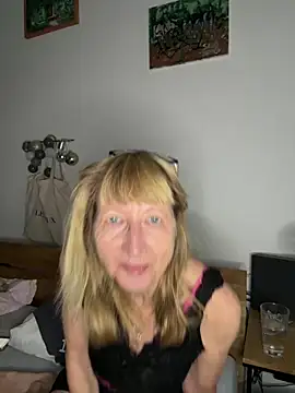 MatureKim online show from 05/11/26, 06:49