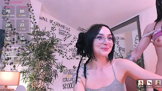 mira0 0 online show from 05/18/26, 04:07