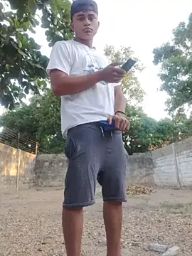 HOTRAINYGOLDEN online show from 03/23/26, 11:14