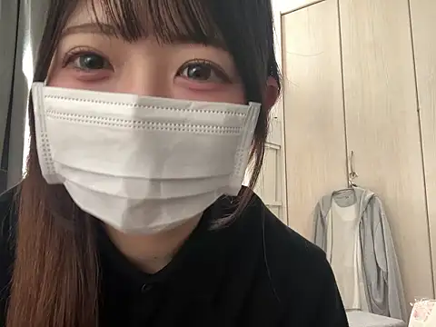 y-u-r-a-33 online show from 05/26/26, 07:59