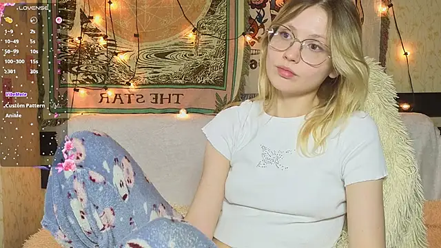 Snapshot of Swagline chatting on 03/21/26, 05:49 Swagline online show from 03/21/26, 05:49