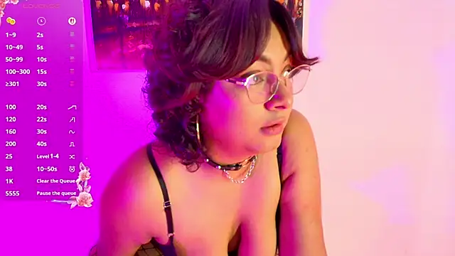 alexa cruz   online show from 07/30/26, 05:45