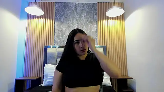 Snapshot of Sulay_Kim chatting on 05/22/26, 10:37 Sulay Kim online show from 05/22/26, 10:37