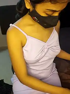ALIZA FENDY online show from 04/19/26, 04:28