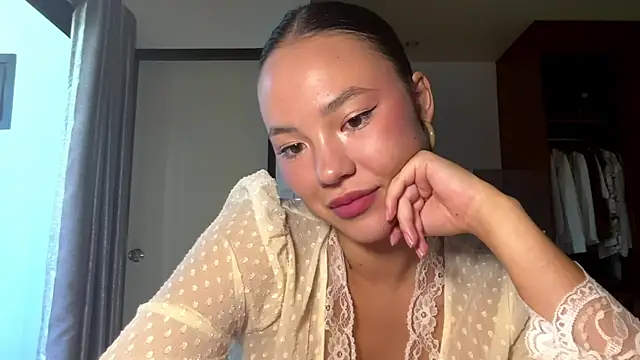 kamila 18 french online show from 03/29/26, 05:18
