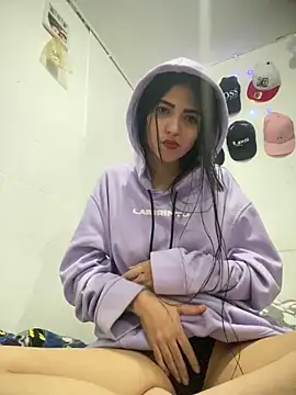 Snapshot of Valeria-07 chatting on 03/21/26, 12:59 Valeria-07 online show from 03/21/26, 12:59