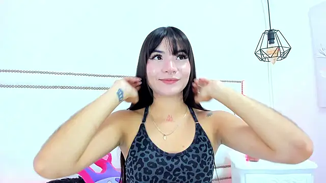 emma-sandoval online show from 05/14/26, 07:31
