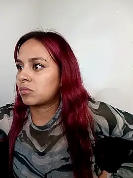 Snapshot of EmiilyFoxx090 chatting on 03/21/26, 03:00 EmiilyFoxx090 online show from 03/21/26, 03:00