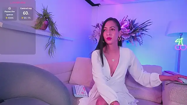 Mia patrick1 online show from 04/24/26, 11:34