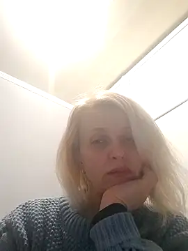 MiaLove183 online show from 03/29/26, 09:20