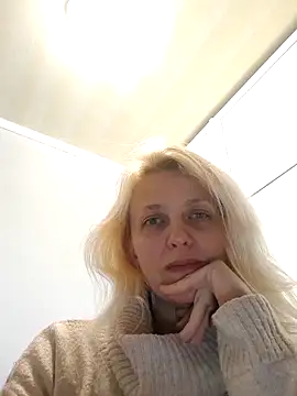 MiaLove183 online show from 03/30/26, 01:56