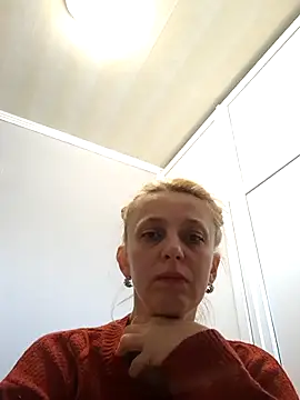 MiaLove183 online show from 04/05/26, 08:55