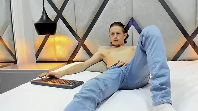 Anthonny Vegas online show from 03/22/26, 03:21