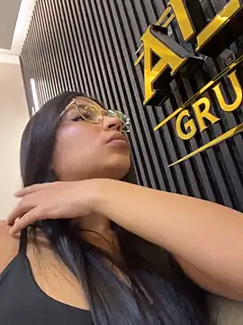 breenda01 online show from 03/24/26, 10:37