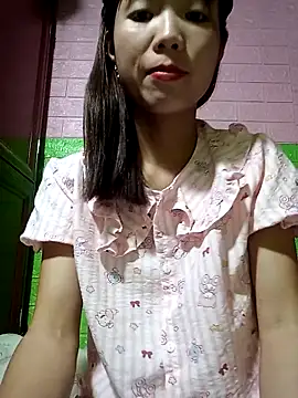AmyLinee01 online show from 04/26/26, 03:15