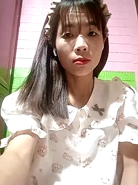 AmyLinee01 online show from 05/05/26, 01:02