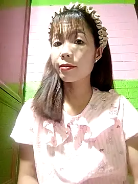 AmyLinee01 online show from 05/06/26, 03:35