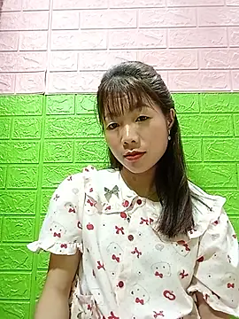 Snapshot of AmyLinee01 chatting on 06/26/26, 12:15 AmyLinee01 online show from 06/26/26, 12:15
