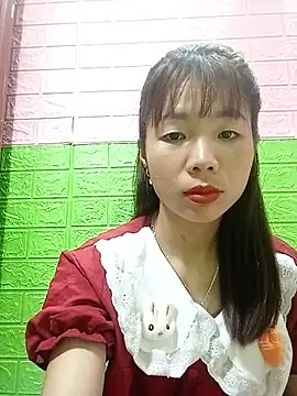 Snapshot of AmyLinee01 chatting on 06/28/26, 12:33 AmyLinee01 online show from 06/28/26, 12:33